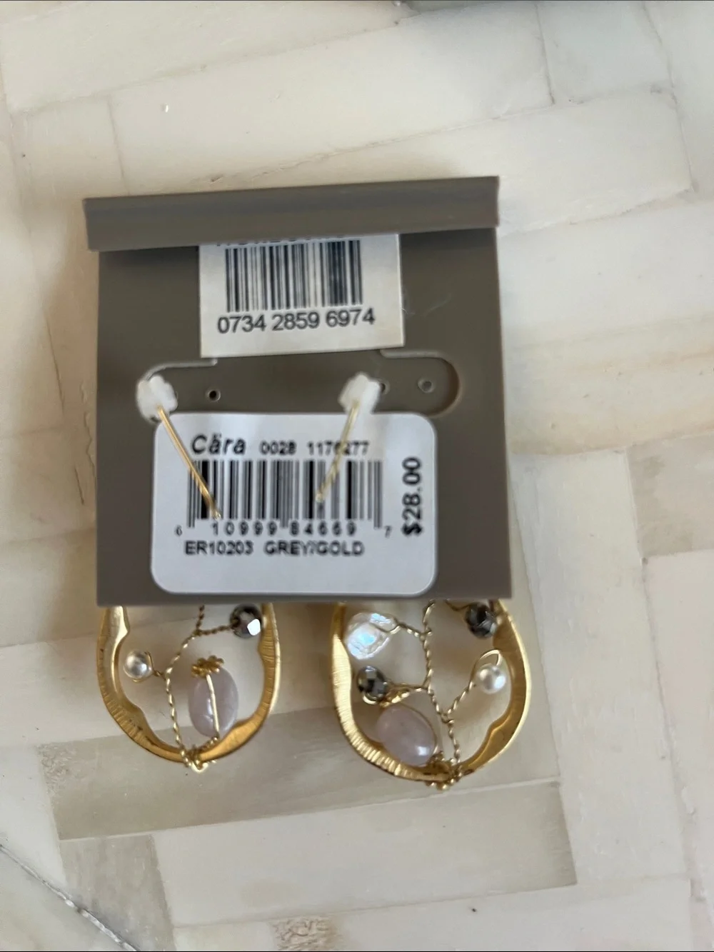 NWT Cara Gold-Tone Gray Stone & Teardrop Earrings & Pendant Necklace Set